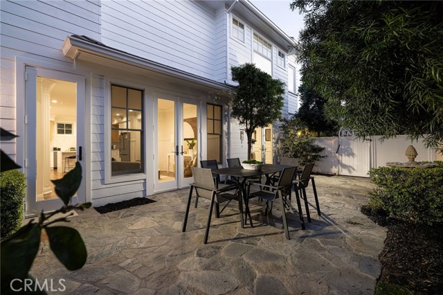 Detail Gallery Image 35 of 38 For 30 Long Bay, Newport Beach,  CA 92660 - 4 Beds | 3/1 Baths