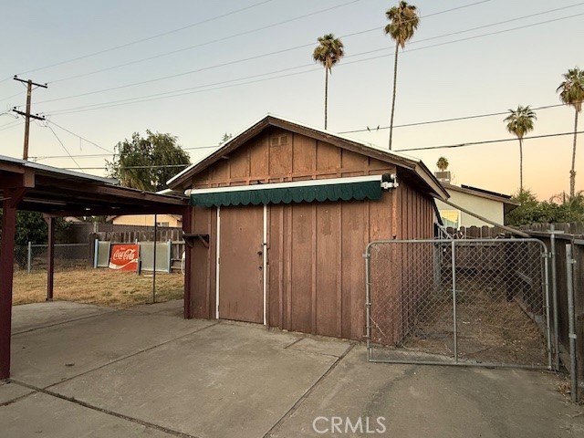 https://media.crmls.org/medias/20c3d443-a7d9-4f60-9be9-2ccc699ee375.jpg?preset=X-Large