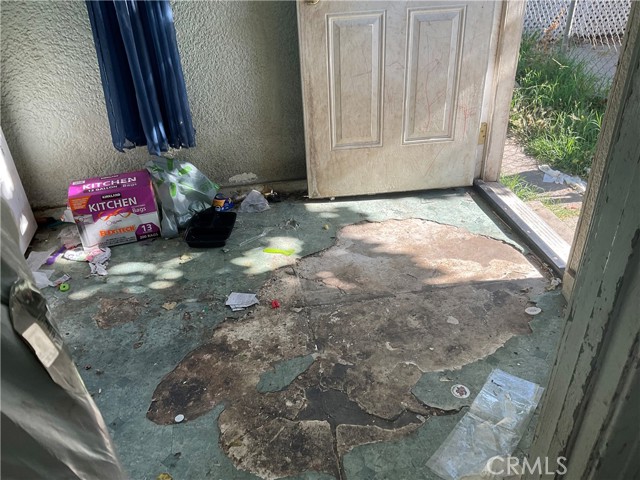 Detail Gallery Image 18 of 28 For 1330 E 56th St, Long Beach,  CA 90805 - 2 Beds | 1 Baths