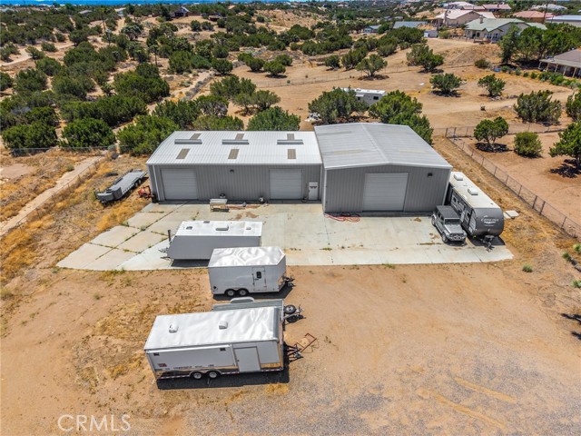 8277 Macron Street, Oak Hills CA: https://media.crmls.org/medias/20c50693-1a7f-4829-b6f0-79af31ceb0b8.jpg