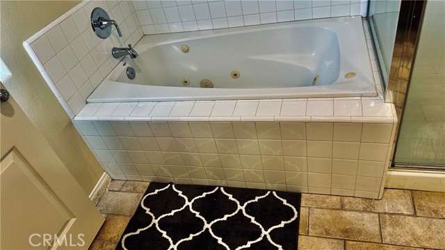 Detail Gallery Image 31 of 45 For 18336 1/2 Keswick St, Reseda,  CA 91335 - 4 Beds | 3/1 Baths