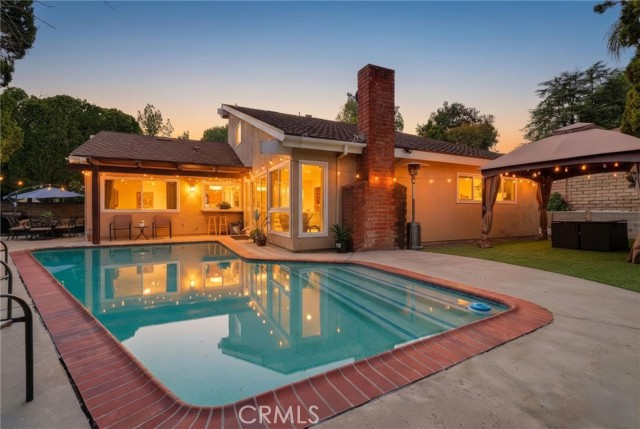 Detail Gallery Image 28 of 41 For 23943 via Flamenco, Valencia,  CA 91355 - 5 Beds | 3 Baths