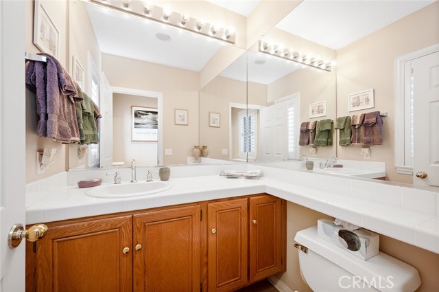 Detail Gallery Image 17 of 73 For 3111 Andazola Ct, Lakewood,  CA 90712 - 4 Beds | 3/1 Baths