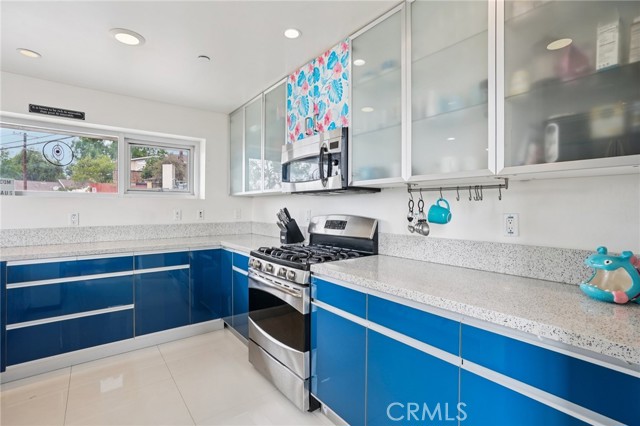 3640 Roseview Avenue, Los Angeles CA: https://media.crmls.org/medias/20c7d7ff-558b-456c-85e3-bea27be65890.jpg