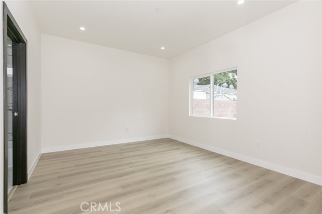 15009 Wyandotte Street, Van Nuys CA: https://media.crmls.org/medias/20c89824-1c6d-4dad-9683-56097d06f611.jpg
