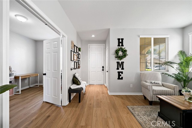 Detail Gallery Image 4 of 42 For 27286 Wedgewood Way, Murrieta,  CA 92562 - 4 Beds | 2 Baths
