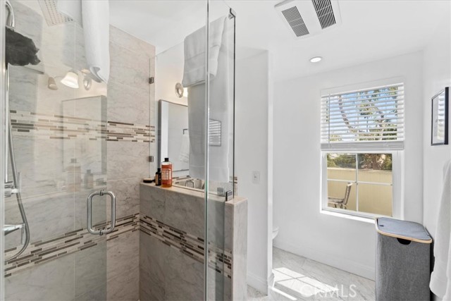 Detail Gallery Image 41 of 54 For 1020 Harbor Crossing, Marina Del Rey,  CA 90292 - 4 Beds | 4/1 Baths