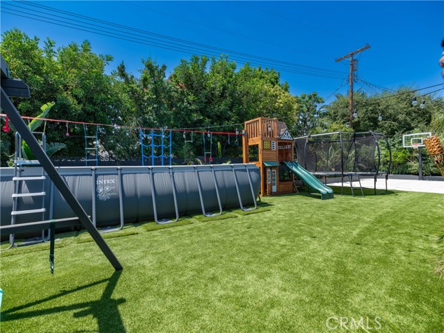 23664 Community Street, West Hills CA: https://media.crmls.org/medias/20ca1dfd-e69e-48c0-9b6c-f919aa3ca290.jpg