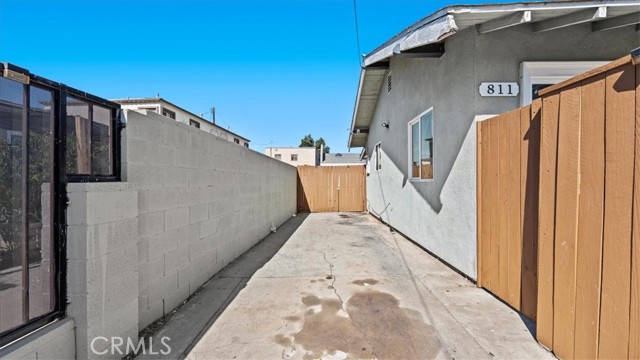 Detail Gallery Image 18 of 33 For 809 N Tamarind Ave, Compton,  CA 90220 - – Beds | – Baths
