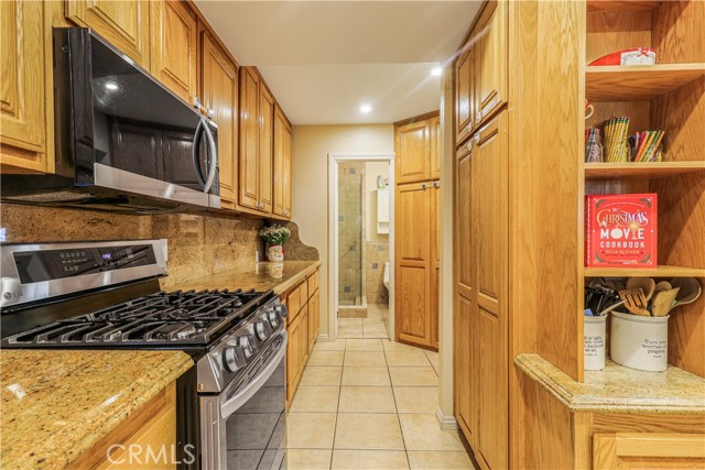 Detail Gallery Image 5 of 22 For 833 S Kouri, Anaheim,  CA 92804 - 3 Beds | 2 Baths