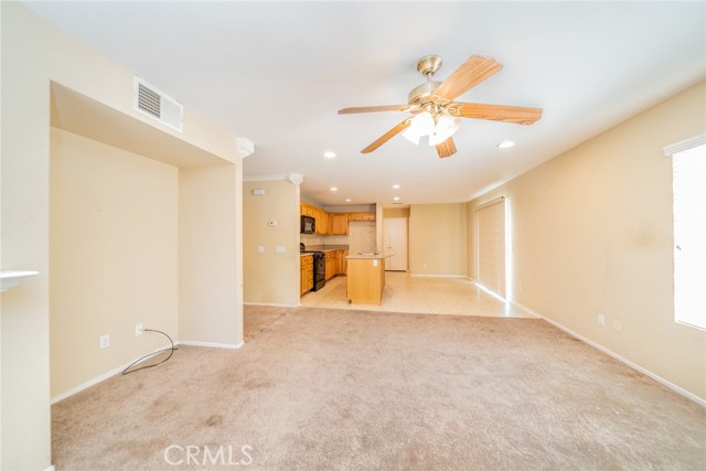 Detail Gallery Image 16 of 51 For 32057 Meadow Wood Ln, Lake Elsinore,  CA 92532 - 3 Beds | 2/1 Baths