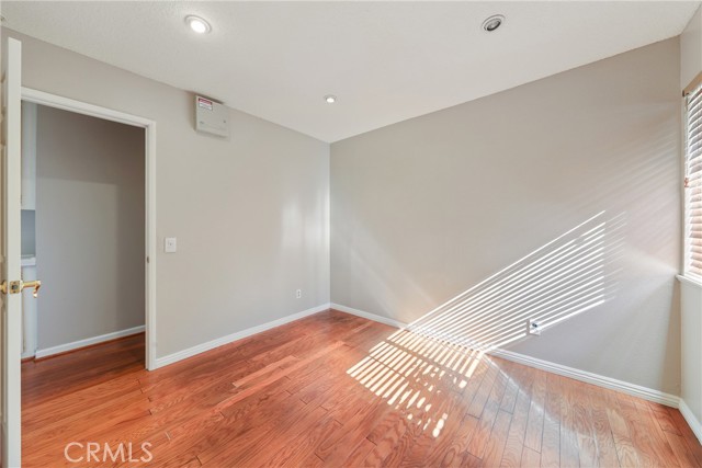 1042 Bassett Court, San Dimas CA: https://media.crmls.org/medias/20cb37b3-5b2f-4670-b11c-09974babbdc3.jpg