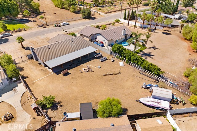 21703 Corso Alto Avenue, Nuevo CA: https://media.crmls.org/medias/20cb3ca3-b6e7-4f17-98d2-d4805b147226.jpg