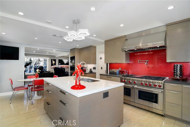 3757 Coldstream, Tarzana CA: https://media.crmls.org/medias/20cb9294-fa8b-42ac-874e-437ad179d69d.jpg