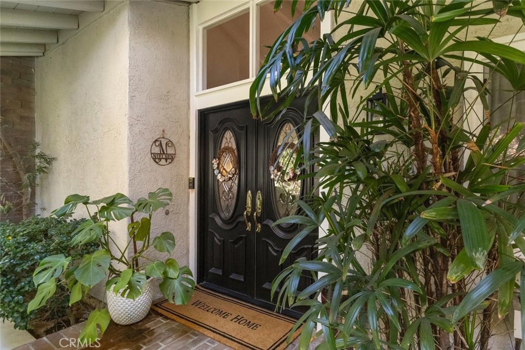 https://media.crmls.org/medias/20cc3dae-570b-421e-94ac-e5c315602c4a.jpg?preset=X-Large