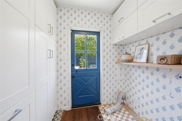 1039 8th Street, Hermosa Beach, California 90254, 2 Bedrooms Bedrooms, 0 ,1 BathroomBathrooms,Residential,For Sale,8th,0,SB26121769