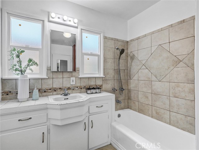 2242 S 5th Avenue, Arcadia CA: https://media.crmls.org/medias/20cd2281-326c-4a01-ad22-d25b5b0c82bd.jpg