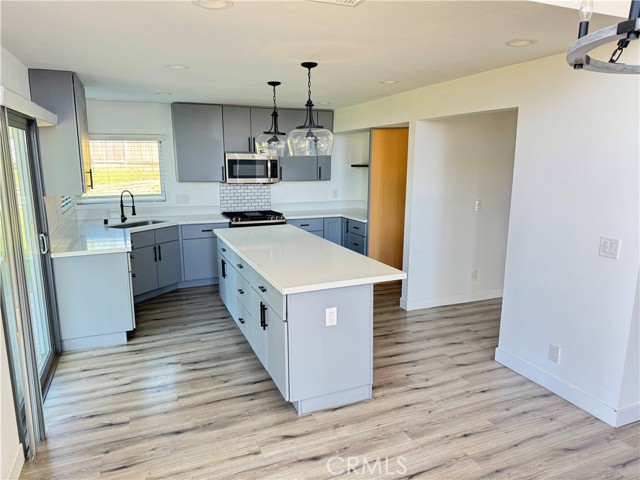 Detail Gallery Image 2 of 11 For 5431 Jonesboro Way, Buena Park,  CA 90621 - 4 Beds | 3 Baths