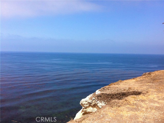photo taken from the walking trail along the Lunada Bay bluffs.