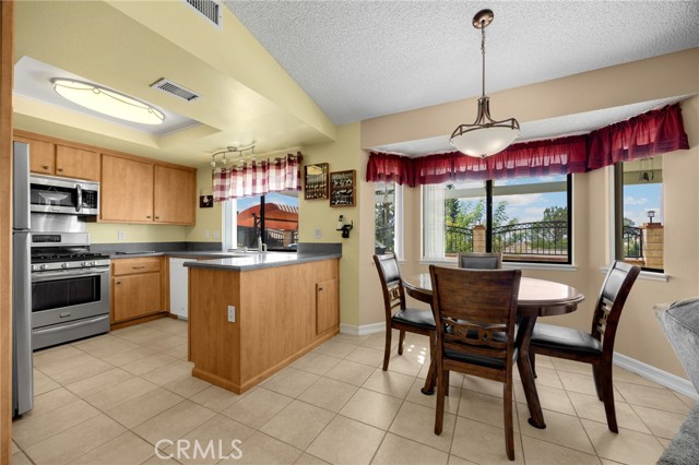 Detail Gallery Image 10 of 35 For 25563 Santa Barbara St, Moreno Valley,  CA 92557 - 3 Beds | 2 Baths