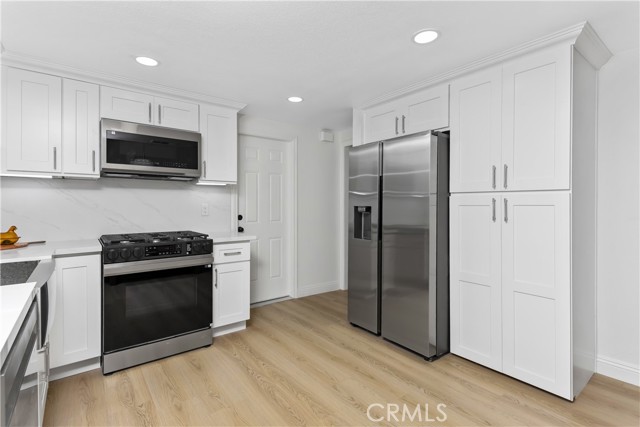 304 N Dearborn, Redlands CA: https://media.crmls.org/medias/20cd9abd-969b-4c2e-9b78-c0b55956f8d1.jpg