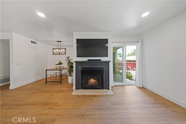 Detail Gallery Image 8 of 21 For 645 Ohio Ave #205,  Long Beach,  CA 90814 - 2 Beds | 2 Baths