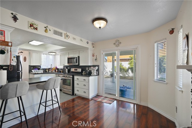 Detail Gallery Image 14 of 39 For 487 E 1st St, San Jacinto,  CA 92583 - 3 Beds | 2/1 Baths