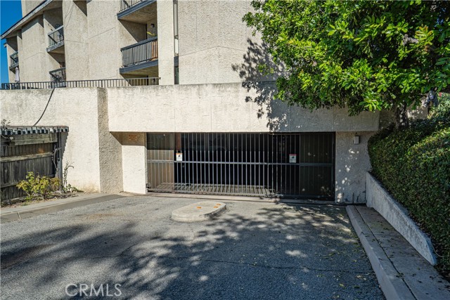 Detail Gallery Image 55 of 56 For 4239 via Arbolada #303,  Los Angeles,  CA 90042 - 2 Beds | 2 Baths