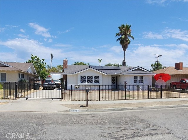 Detail Gallery Image 1 of 1 For 580 S Carmalita St, Hemet,  CA 92543 - 3 Beds | 2 Baths