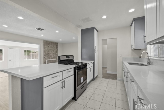 5040 N Lyman Avenue, Covina CA: https://media.crmls.org/medias/20cfec3f-a41e-4da2-bd38-0c702fd45133.jpg
