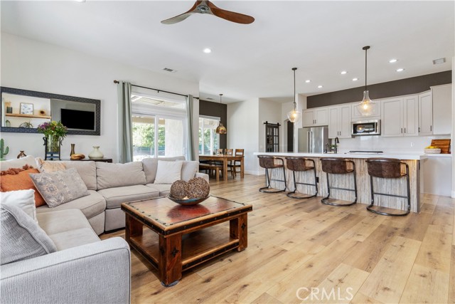 1613 Via Flora, Paso Robles CA: https://media.crmls.org/medias/20d02265-4953-463e-bc68-0f0322197da9.jpg