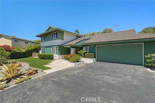 152 Ventana Court, Thousand Oaks CA: https://media.crmls.org/medias/20d07787-4237-4c1f-995a-4e4c2b7f463e.jpg