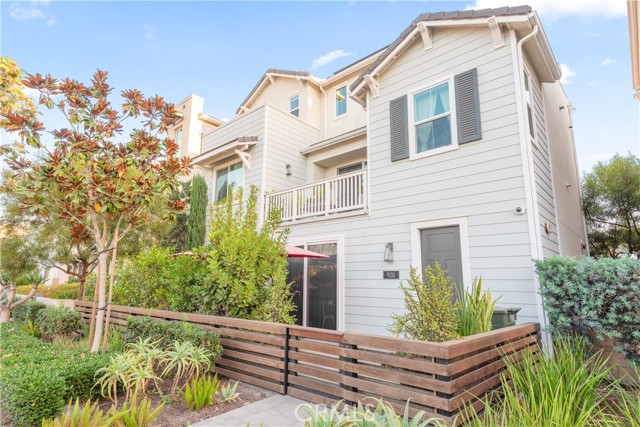 920 E Santa Ana Street, Anaheim CA: https://media.crmls.org/medias/20d282cc-2676-4000-8557-e11269c1a35b.jpg
