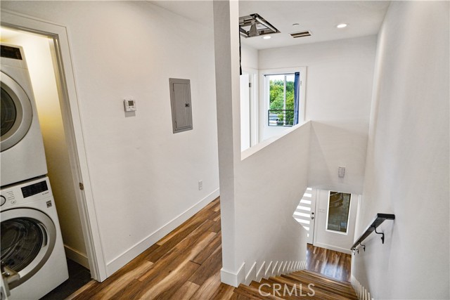 Detail Gallery Image 7 of 29 For 803 N Kingsley Dr, Los Angeles,  CA 90029 - – Beds | – Baths