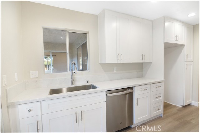 Detail Gallery Image 7 of 41 For 64 Corniche Dr. a,  Dana Point,  CA 92629 - 2 Beds | 2 Baths