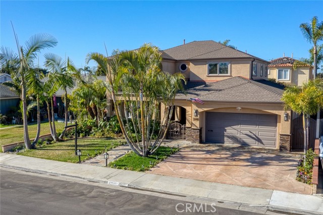 21131 Greenboro Lane, Huntington Beach CA: https://media.crmls.org/medias/20d3d4a1-99ea-4882-ad8b-8e40aa324560.jpg