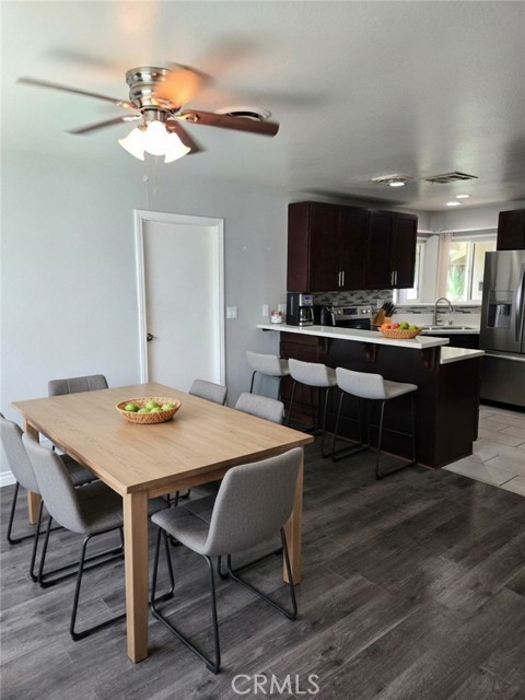 Detail Gallery Image 3 of 21 For 9321 Salem Ave, Westminster,  CA 92683 - 4 Beds | 2 Baths