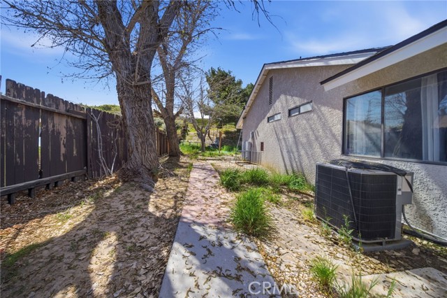 Detail Gallery Image 30 of 46 For 130 Mountainside Dr, Palmdale,  CA 93550 - 3 Beds | 2 Baths