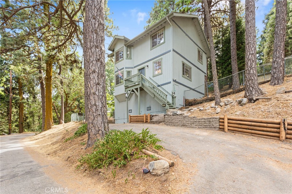 419 Hartman Circle