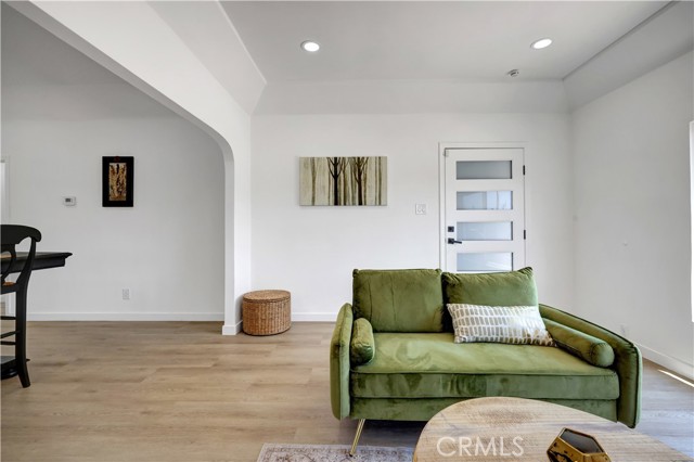 Detail Gallery Image 10 of 49 For 3515 S Norton, Los Angeles,  CA 90018 - 2 Beds | 3 Baths