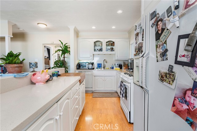 Detail Gallery Image 37 of 54 For 1003 Seal Way, Seal Beach,  CA 90740 - 6 Beds | 4 Baths