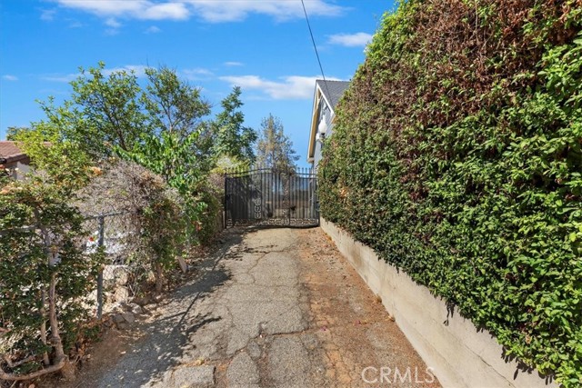 3820 Ridge Road, Riverside CA: https://media.crmls.org/medias/20d525bf-9c81-4a96-9495-88cfbd971095.jpg