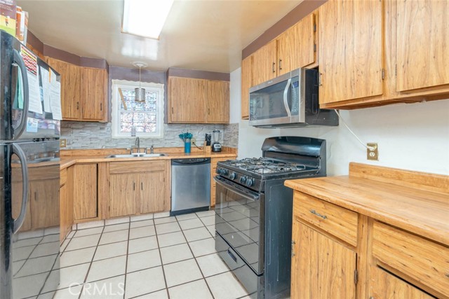 Detail Gallery Image 20 of 23 For 618 Woodrow Ave, Bakersfield,  CA 93308 - 2 Beds | 1/1 Baths