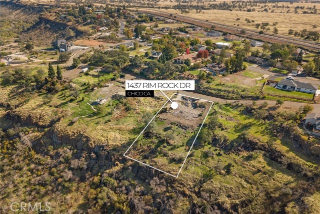 Detail Gallery Image 13 of 21 For 1437 Rim Rock Dr, Chico,  CA 95928 - – Beds | – Baths