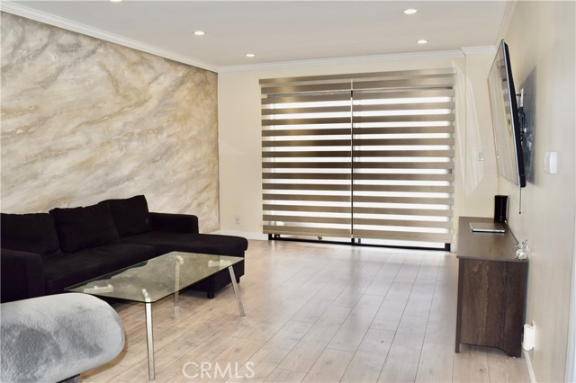 10149 Commerce Avenue, Tujunga CA: https://media.crmls.org/medias/20d60628-521a-411c-8eaa-54bc86cd4974.jpg