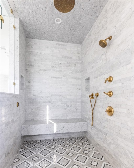 20d6981e A490 4d75 93df 661a2dfdea68