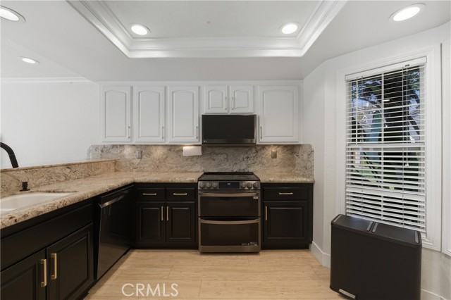 Detail Gallery Image 25 of 60 For 6070 E Summit, Anaheim Hills,  CA 92807 - 3 Beds | 3 Baths