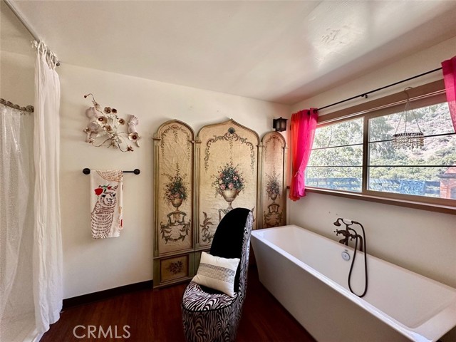 39722 Valley Of The Falls Drive, Forest Falls CA: https://media.crmls.org/medias/20d778fa-c222-4d30-b912-9df0b1d5d595.jpg