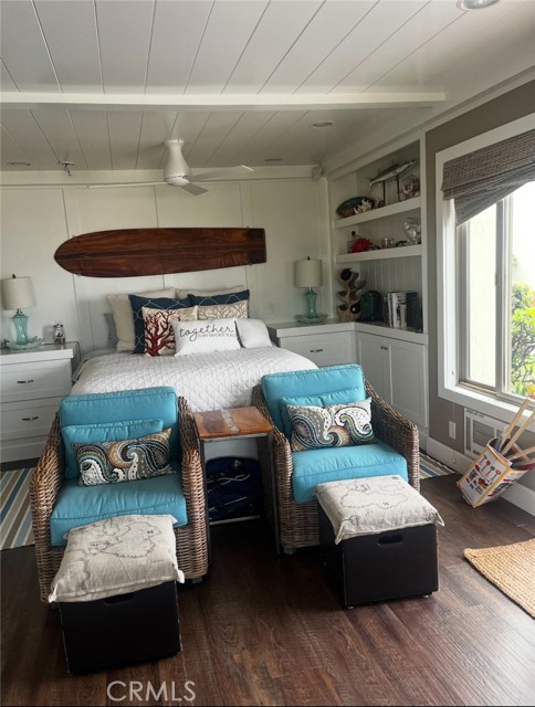 711 Pacific Coast, Huntington Beach CA: https://media.crmls.org/medias/20d7a4eb-8366-4450-b72e-270249b82e4a.jpg