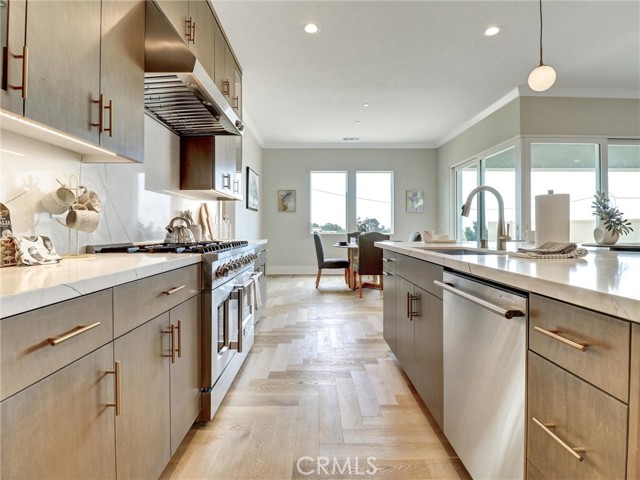 Detail Gallery Image 9 of 17 For 35889 Wildwood Crest Dr, Yucaipa,  CA 92399 - 4 Beds | 3 Baths